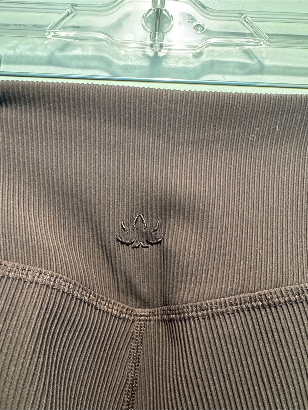 Beyond Yoga Impulse Ribbed Leggings - Dark Chocolate NWT - Picture 6 of 10